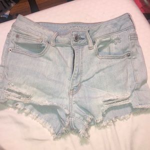 barely worn american eagle size 6 jean shorts